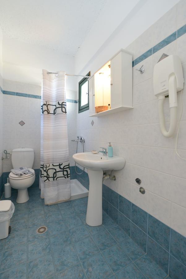 Cyclades Beach Apartments Chrisopigi  Esterno foto