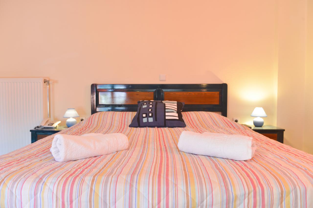 Cyclades Beach Apartments Chrisopigi  Esterno foto